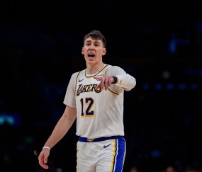 开云官方网站-拉拉维亚谈全勤：一旦跨过某个临界点 心态就是一门心思抗到底